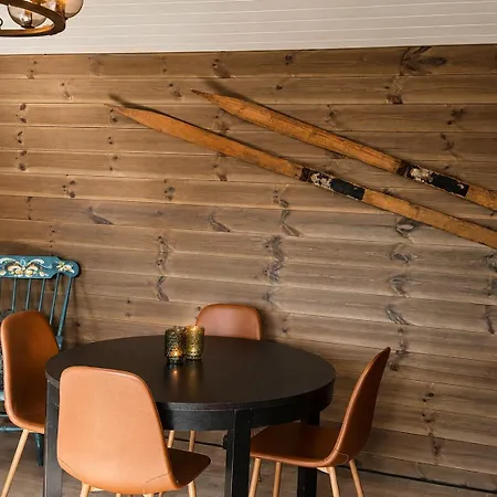 Modern Cozy Near Langsua National Park *