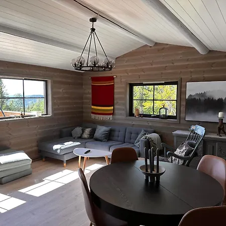 Modern Cozy Near Langsua National Park * Heggenes