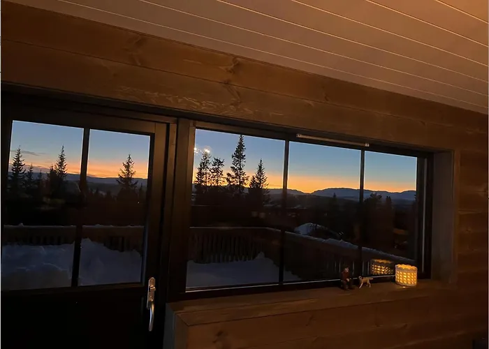 Dom wakacyjny Modern Cozy Near Langsua National Park Heggenes